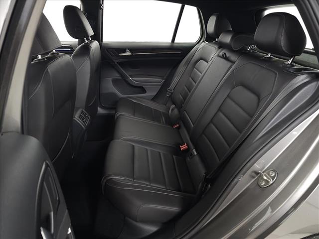2015 Volkswagen Golf R 4Motion
