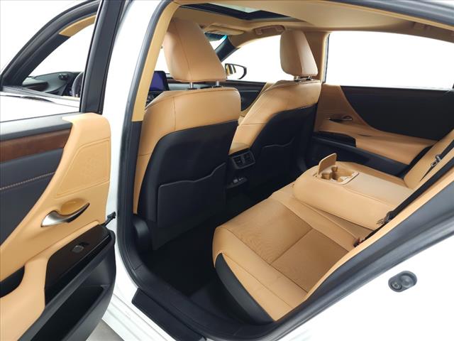 2023 Lexus ES 300h PREMIUM