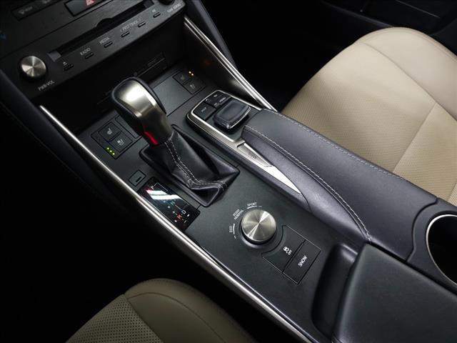 2019 Lexus IS 300