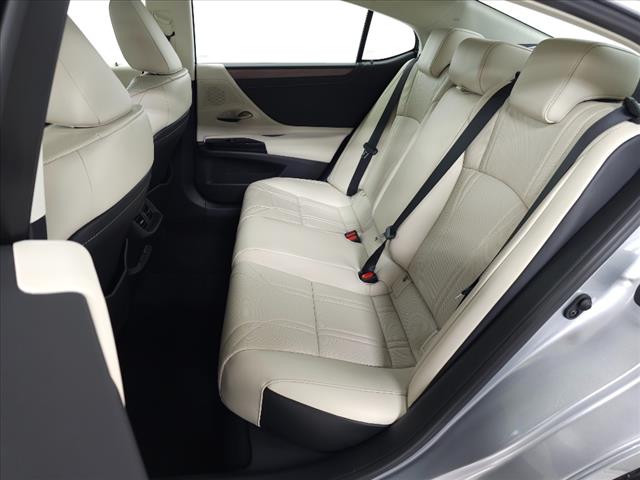 2024 Lexus ES 350 Luxury