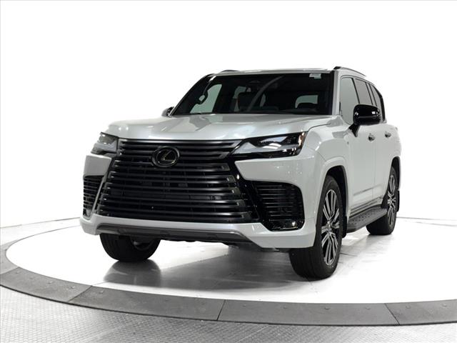 2025 Lexus LX 700h Luxury