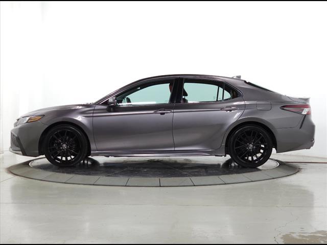 2022 Toyota Camry Hybrid XSE
