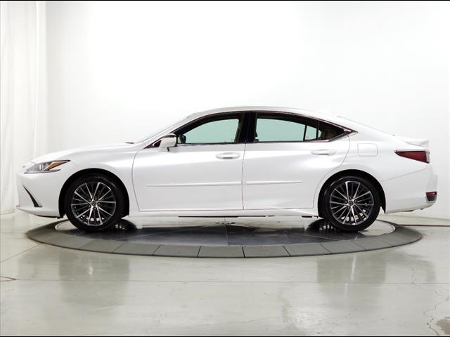 2023 Lexus ES 300h PREMIUM