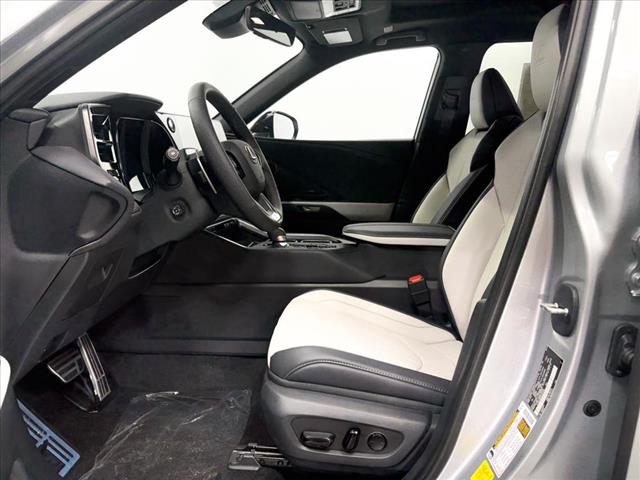 2025 Lexus TX 350 F SPORT Handling