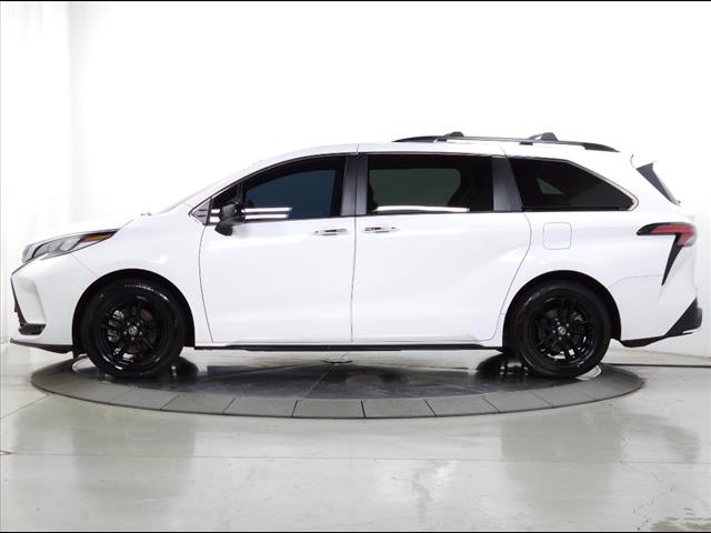 2024 Toyota Sienna XSE 7-Passenger