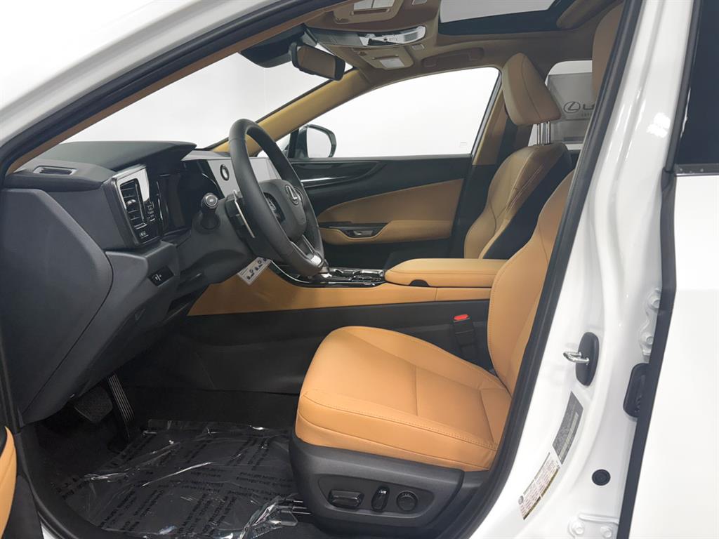 2026 Lexus NX 350 photo 3