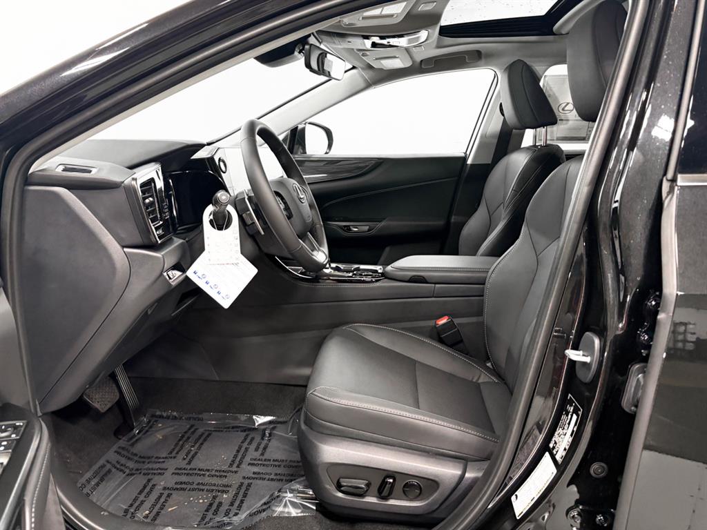 2026 Lexus NX Premium photo 4