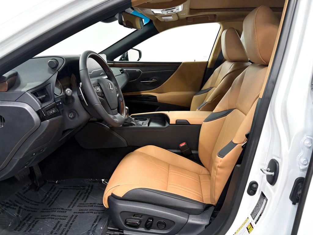 2025 Lexus ES 350 Ultra Luxury photo 4