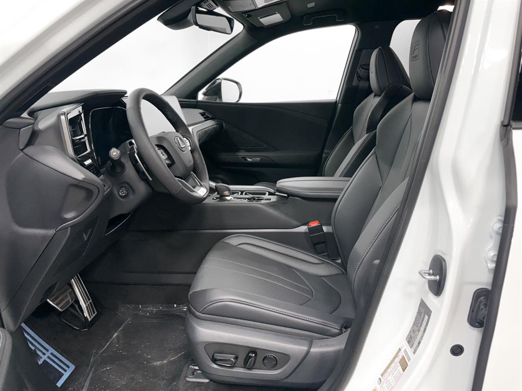 2026 Lexus TX 500h F SPORT Performance Premium photo 3