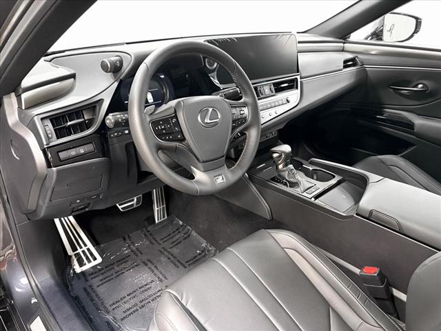2025 Lexus ES 350 F SPORT Handling
