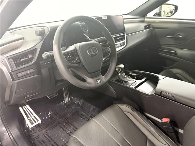 2025 Lexus ES 350 F SPORT Handling