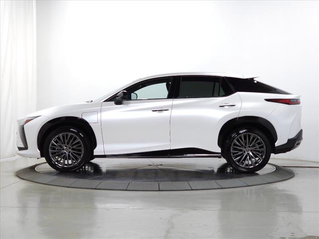 2023 Lexus RZ 450e Luxury