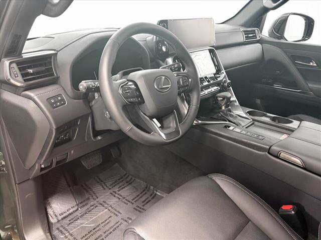 2025 Lexus LX 600 Premium