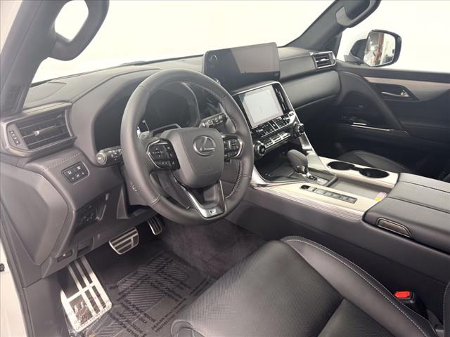 2025 Lexus LX 700h F SPORT Handling