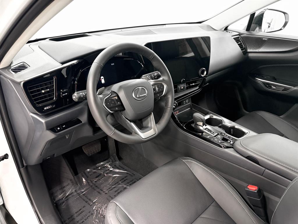 2026 Lexus NX 350 Luxury AWD photo 5
