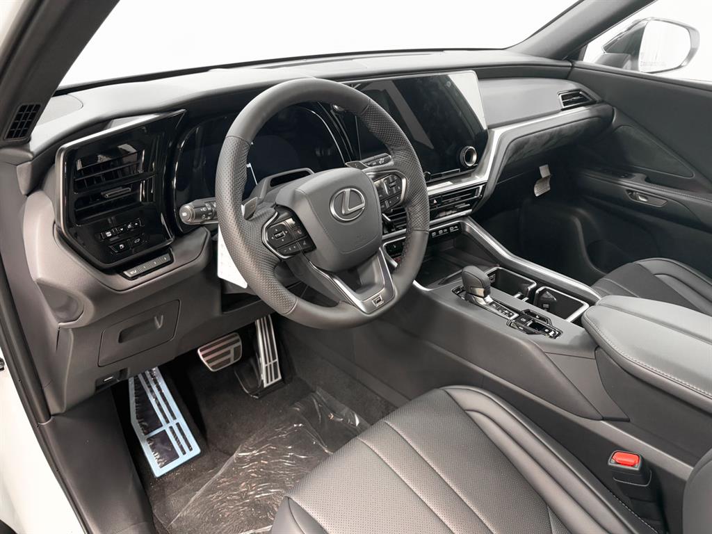 2025 Lexus TX 500h F SPORT Performance Premium photo 5
