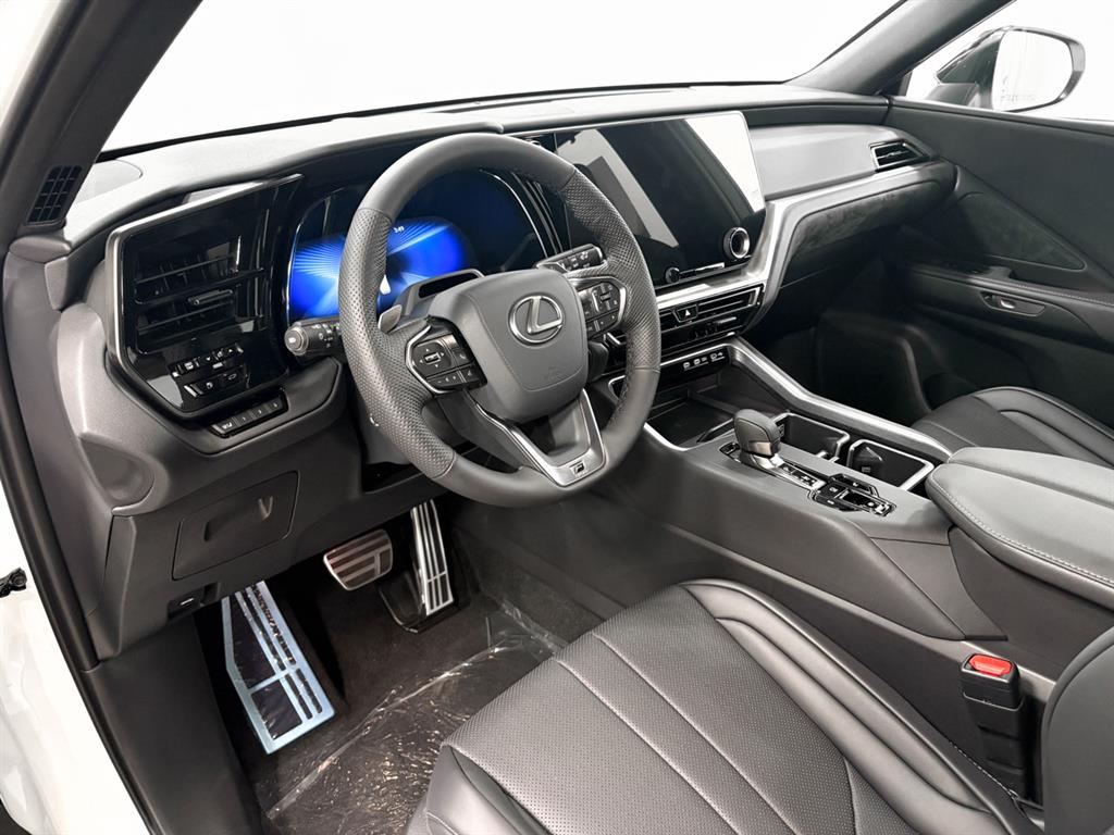 2026 Lexus TX 500h F SPORT Performance Premium photo 4