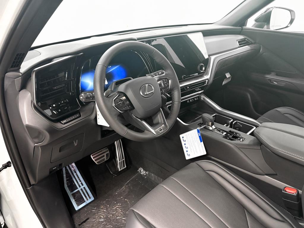 2026 Lexus TX 500h F SPORT Performance Premium photo 5