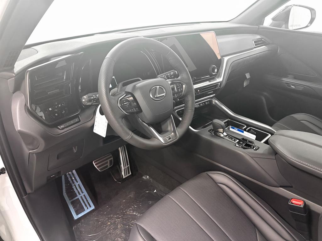 2025 Lexus TX 500h F SPORT Performance Premium photo 4
