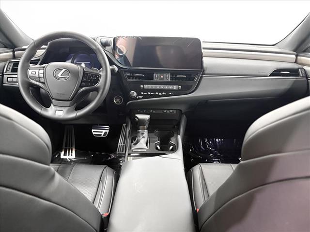 2025 Lexus ES 350 F SPORT Handling