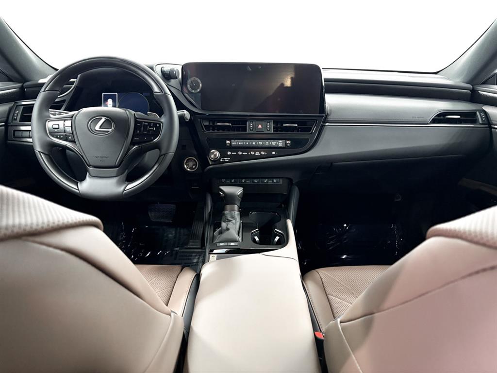 2025 Lexus ES Luxury photo 5