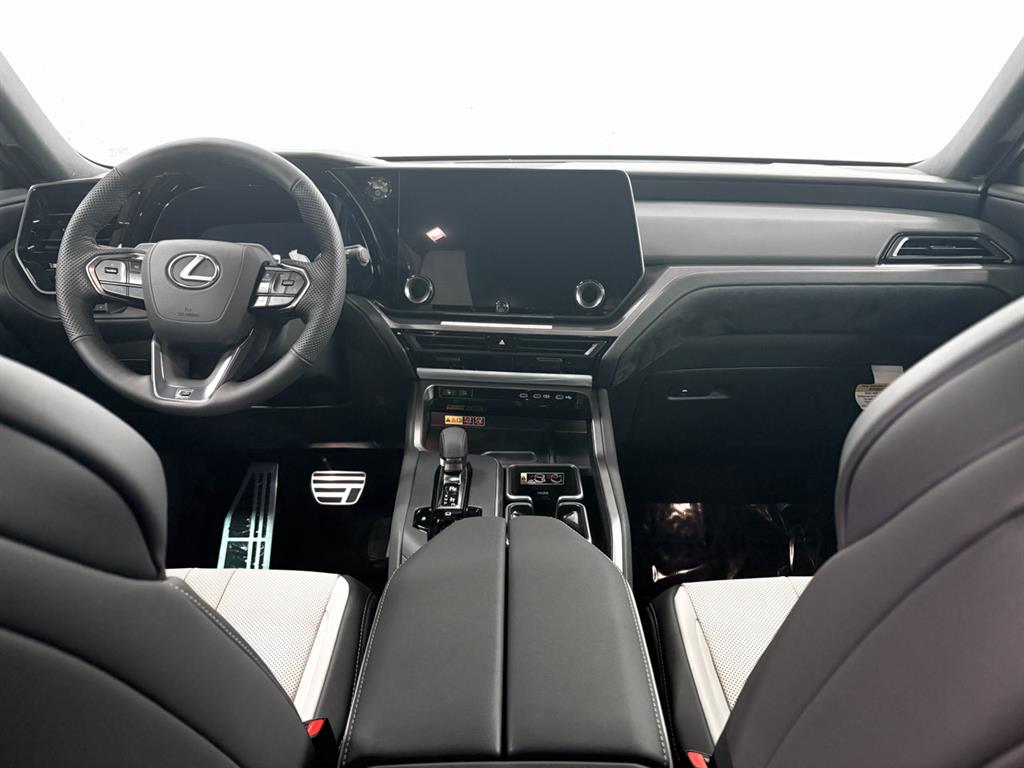 2025 Lexus TX 500h F SPORT Performance Premium photo 6