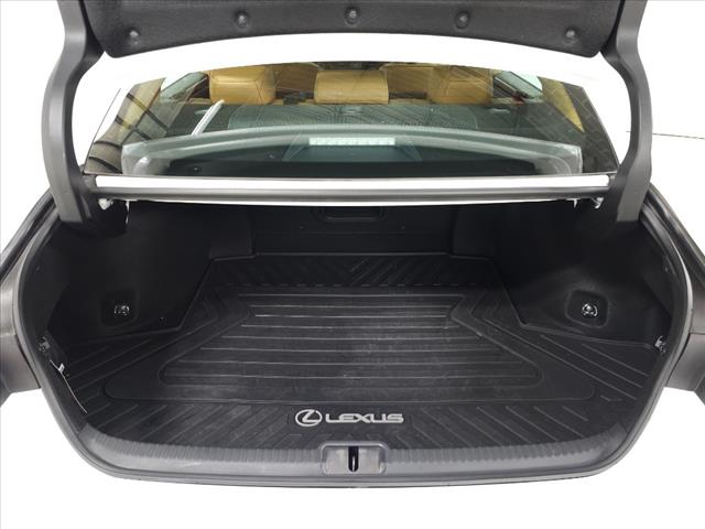 2023 Lexus ES 300h PREMIUM