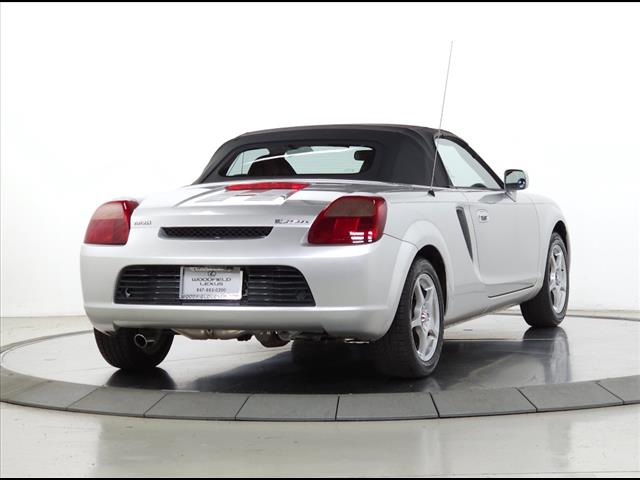 2002 Toyota MR2 Spyder 
