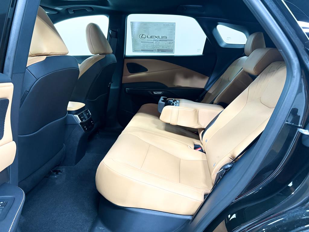 2025 Lexus RX 350 Premium AWD photo 4