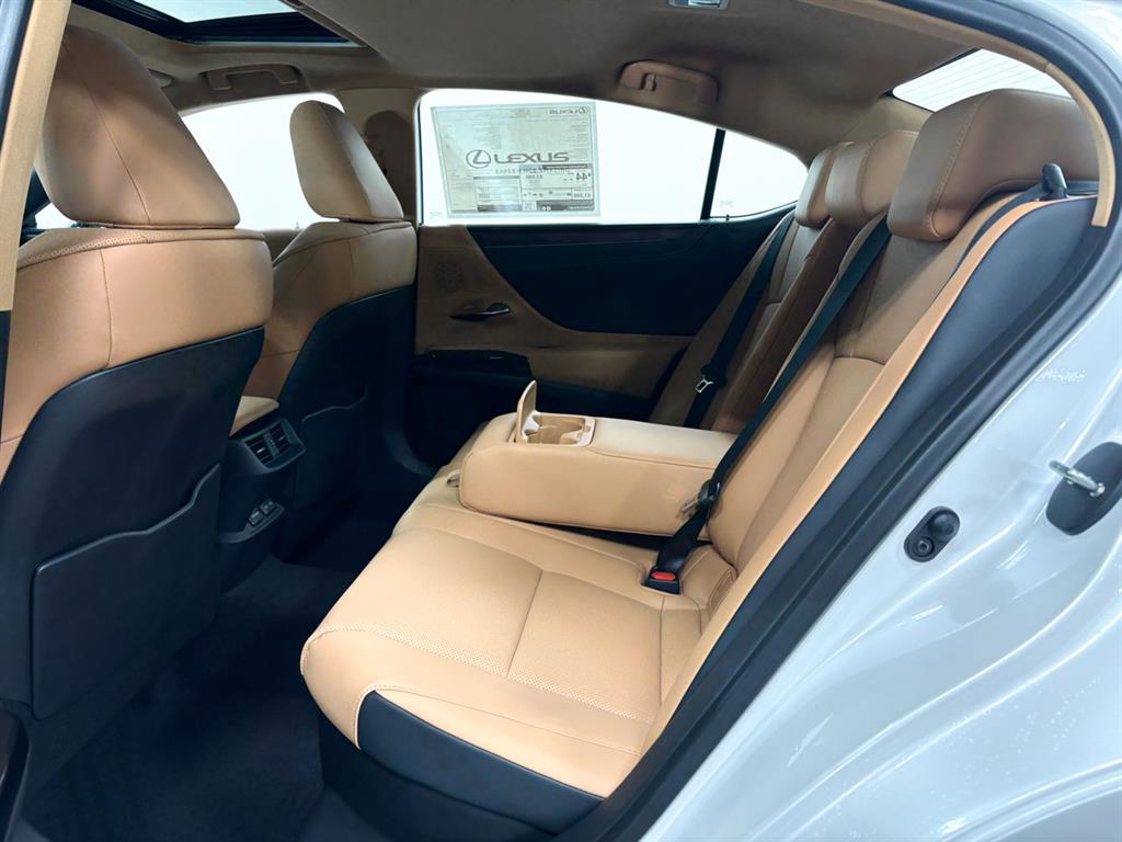 2025 Lexus ES Premium photo 7