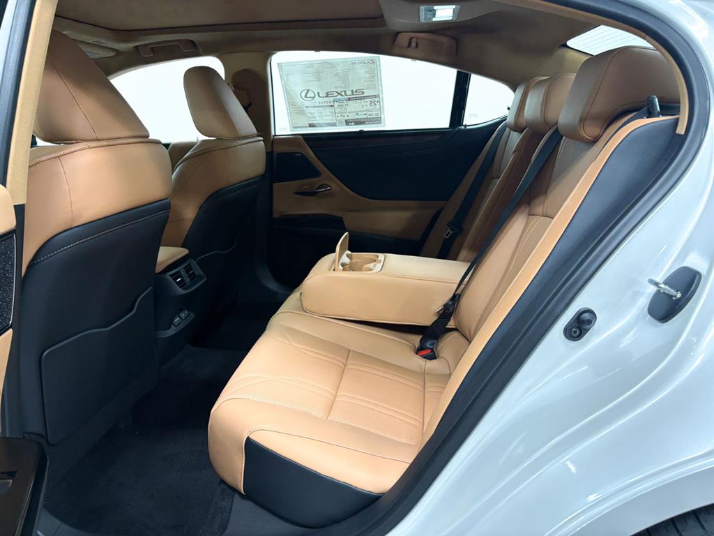 2025 Lexus ES 350 Ultra Luxury photo 7