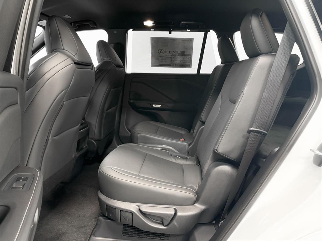 2025 Lexus TX 500h F SPORT Performance Premium photo 7