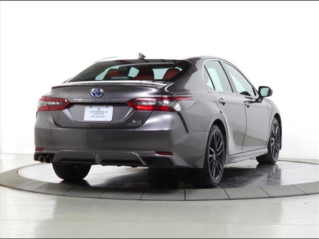2022 Toyota Camry Hybrid XSE