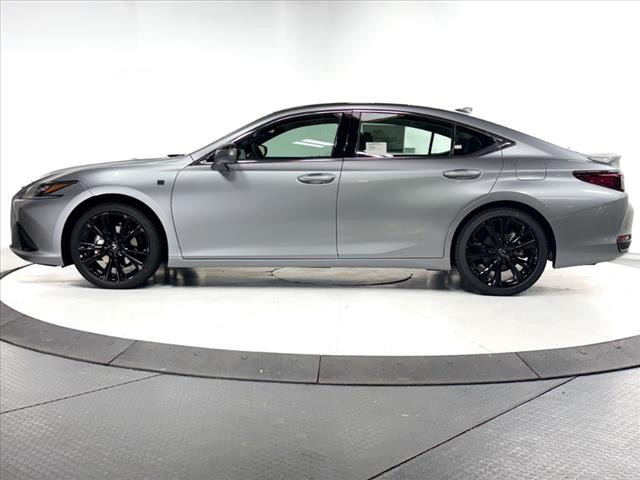 2025 Lexus ES 300h F SPORT Design