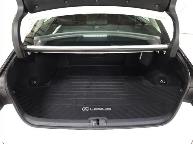 2024 Lexus ES 300h Luxury