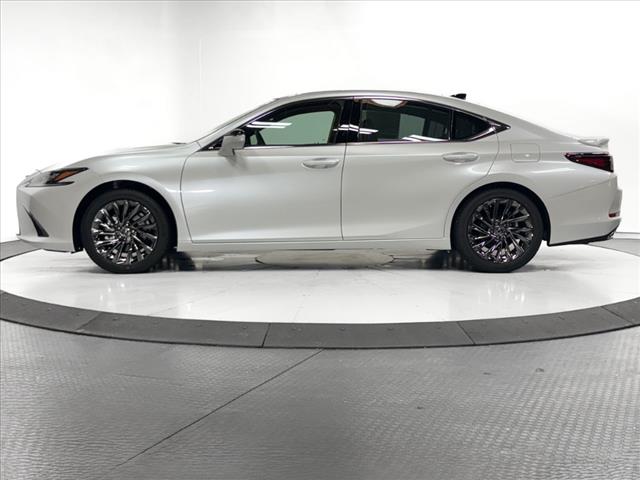 2025 Lexus ES 350 Ultra Luxury