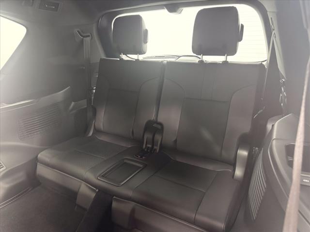 2025 Lexus LX 700h F SPORT Handling