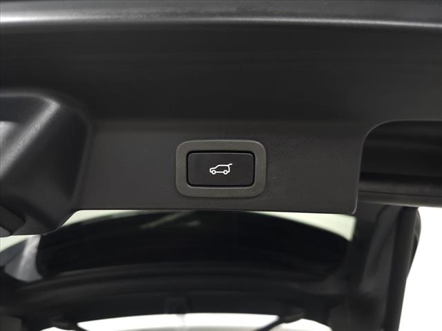 2018 Jaguar F-PACE 25t Premium
