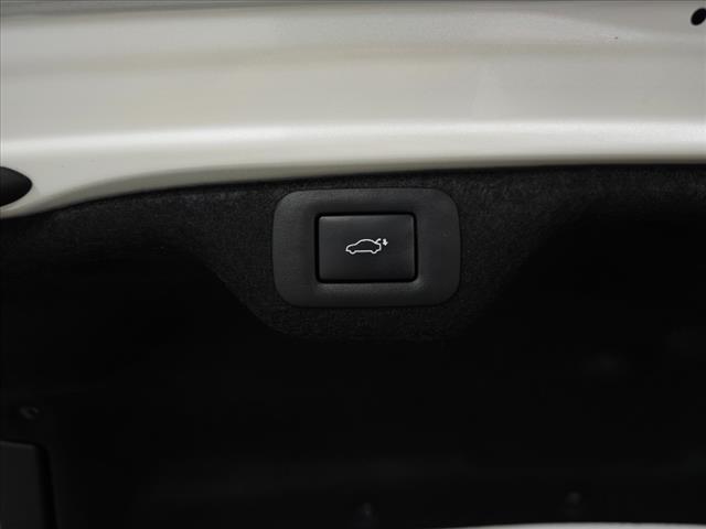 2024 Lexus ES 300h Luxury