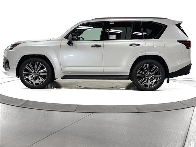 2025 Lexus LX 700h Luxury