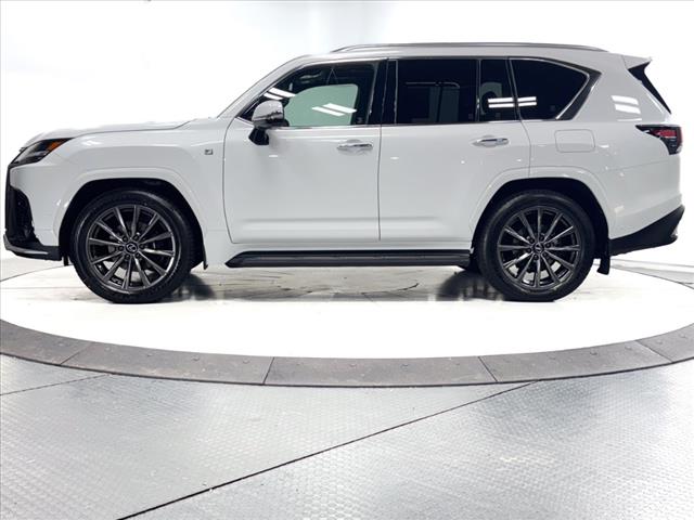 2025 Lexus LX 700h F SPORT Handling