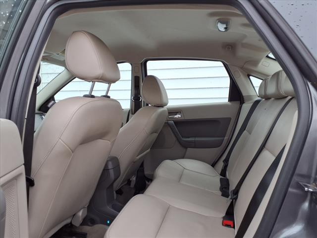 2010 Ford Focus SES