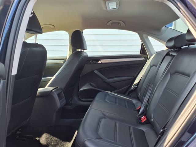 2015 Volkswagen Passat 1.8T Wolfsburg Edition