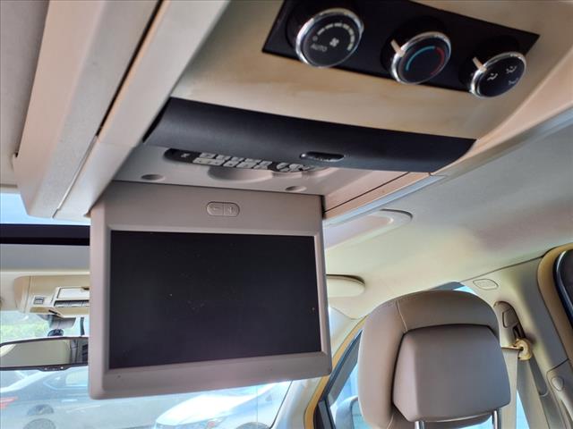 2011 Chrysler Town and Country Touring-L