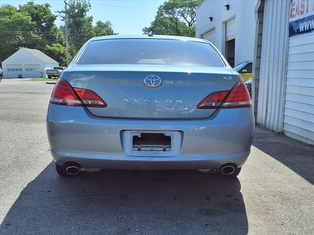 2009 Toyota Avalon XLS