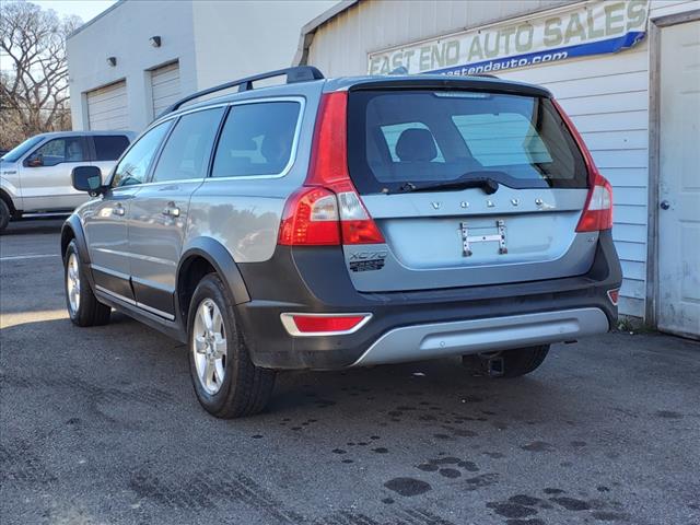 Preowned 2013 VOLVO XC70 3.2 for sale by East End Auto Sales in Richmond, VA