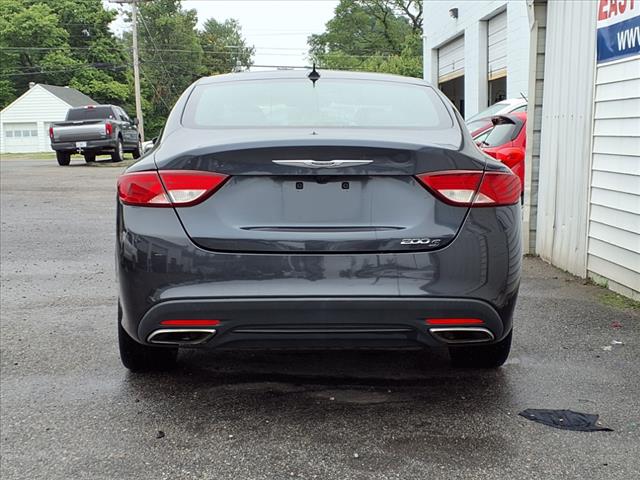 2016 Chrysler 200 S