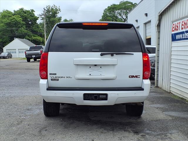 2011 GMC Yukon XL SLT