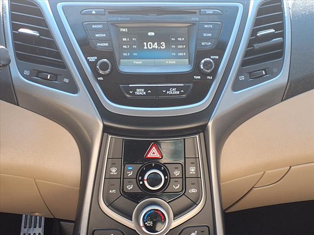 2014 Hyundai ELANTRA SE