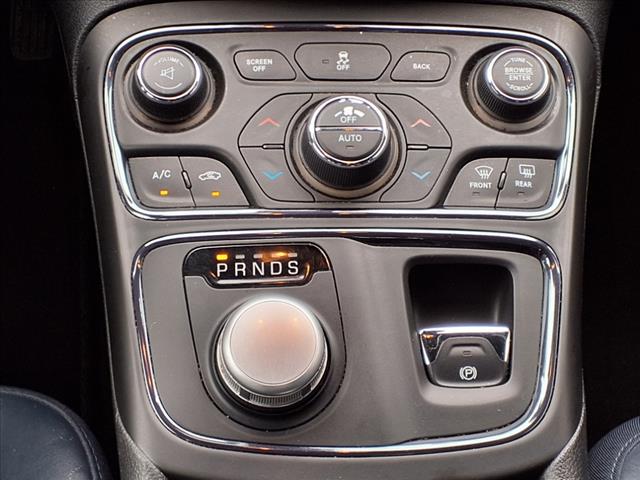 2016 Chrysler 200 S